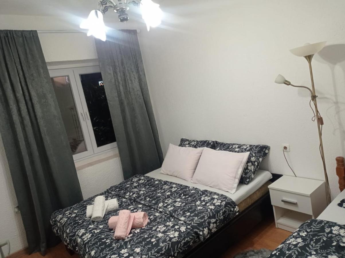 利夫诺Apartman Lili公寓 外观 照片
